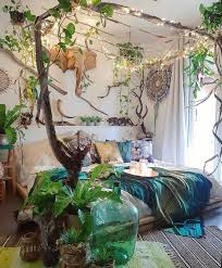 Beautiful Bohemian Bedroom Lots Of House Plants I Love The Trailing Climbing Plants Romantic Home Decor Bohemian Bedroom Decor Bedroom Interior