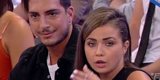 Uomini e Donne, puntata 28 settembre 2016, tutti contro Annunziata: è lì  per le telecamere?