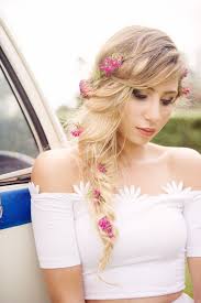 Tropical Bridal Hairstyles And Floral Inspiration Hair Styles Bride Hairstyles Down Hairstyles