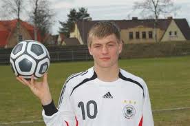 Toni Kroos Als Bester U17 Fussballer Der Welt Ausgezeichnet