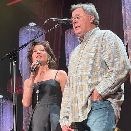 Had the most tender Tennessee Christmas (i.e. I cried through all of Amy  Grant and Vince Gill at the Ryman). I've wanted to see this show for so  long and it was