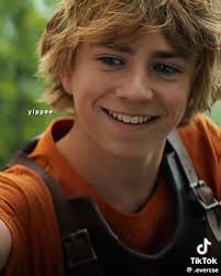 cr: @.evercse [Video]