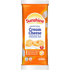 3 slices contain as much calcium as 1 glass of milk (250ml). Cream Cheese Hokkaido Milk Wholemeal 65g Sunshine Bakeries