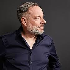 Dean Delis's Instagram, Twitter & Facebook