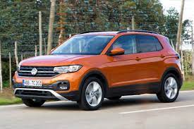 It impresses with its striking and dynamic crossover design as well as its flexibility. Vw T Cross Diese Extras Sind Sinnvoll Autobild De