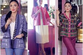 Apalagi, saat ini tersedia one set blazer dengan berbagai macam motif menarik, salah satunya plaid. Cantiknya Blazer Etnik Motif Tenun Chiang Mai Dari Thailand Nova