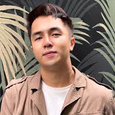 Mark Ong's Instagram, Twitter & Facebook