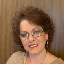 Kristie Skinner's Instagram, Twitter & Facebook