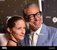 Jeff goldblum and emilie livingston immagini e fotografie stock ad alta  risoluzione