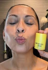 No more dry lips with CNP Propolis Lipserine! Applying before & after  @cnplaboratory.official #CNP #Koreanskincare #lipmask #lipcare #liphack  #nurilounge #kbeauty #beautytok #liptok