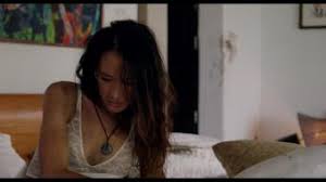 Vacationing on an island off the coast of thailand, christine (maggie q) and neil oliver (luke hemsworth) awake. Sexy Maggie Q Death Of Me 2020 Hd 1080p Web Hqcelebcorner