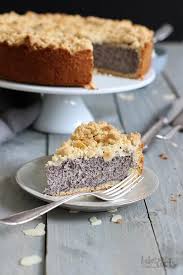350 g mohn 250 g butter 1 becher sahne 3 ei(er) 2 cl amaretto 2 cl rum für die streusel: Klassischer Mohnstreuselkuchen Bake To The Roots