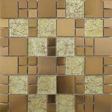 Its stacked pattern and color pallet allows it to be used on modern and contemporary environments such as kitchen backsplash, bathroom, and featured walls. Verona Copper Glass Metal Mix Modular Mosaic G30093 The Cornwall Tile Company