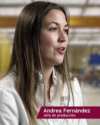 ☝️Conoce la #fábrica de #Burgos Andrea Fernández, jefa de Producción  #grupoitw #spit #neverstopbuilding #itw #itwconstructioniberia #paslode  #clavos #construcción