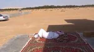 لماذا نهانا النبي عن الجلوس بين الظل والشمس