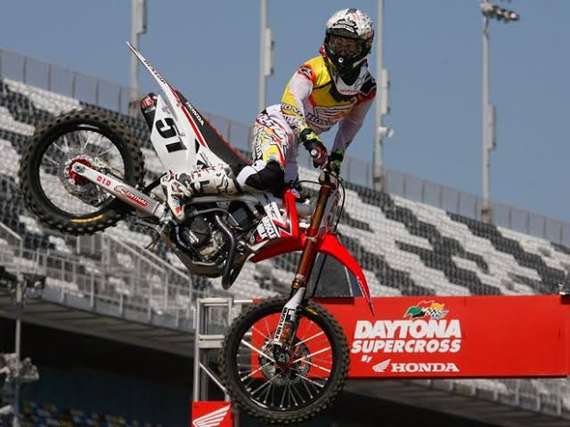 2014 AMA Monster Energy Supercross results, standings