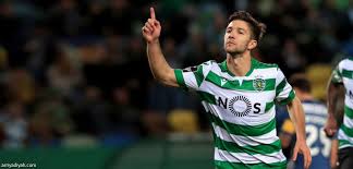 وكانت تقارير صحفية قد أشارت إلى انتقال فيتو إلى الهلال. 7 Ù…Ù„Ø§ÙŠÙŠÙ† ØªÙ†Ù‚Ù„ ÙÙŠØªÙˆ Ø¥Ù„Ù‰ Ø§Ù„Ù‡Ù„Ø§Ù„ ØµØ­ÙŠÙØ© Ø§Ù„Ø±ÙŠØ§Ø¶ÙŠØ©