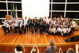 O jovem aprendiz petrobrás 2020 beneficia adolescentes e jovens de 15 a 21 anos, oferecendo vagas em suas unidades. Programa Petrobras Jovem Aprendiz Senai Capacita Cerca De 50 Jovens