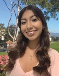 Betsabe Lopez's Instagram, Twitter & Facebook