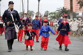 Cuando se van a cumplir 140 años del asalto y toma del morro de arica, chile devolverá a perú las charreteras del coronel francisco bolognesi cervantes, jefe de las fuerzas peruanas en esa ciudad, quien el 5 de junio de 1880 rechazó rendirse y murió combatiendo en la cima del morro. Con Tradicional Desfile Conmemoran 137 Anos Del Asalto Y Toma Del Morro De Arica Fortin Mapocho