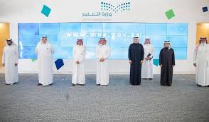 بدأت حركة التعليم في الكويت مع تأسيس المدرسة المباركية ثم أخذت هذه الحركة بالتوسع مع زيادة إقبال المواطنين على التعليم. ÙˆØ²Ø§Ø±Ø© Ø§Ù„ØªØ¹Ù„ÙŠÙ… ØªØ·Ù„Ù‚ Ø¨ÙˆØ§Ø¨Ø© Ø¥Ù„ÙƒØªØ±ÙˆÙ†ÙŠØ© Ø¬Ø¯ÙŠØ¯Ø©