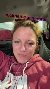 Amy Crews's Instagram, Twitter & Facebook