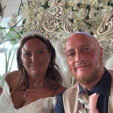 Had Omni 4 months and it's been excellent, hasn't missed a beat. I bought  the Virt a couple of weeks later and tried it, but it wouldn't connect so  just stuck with