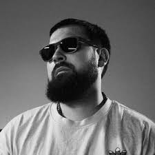 Исполнители, похожие на Wyatt