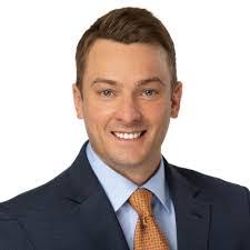 Leann White's Instagram, Twitter & Facebook