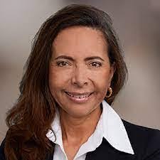 Daphne Wakefield's Instagram, Twitter & Facebook