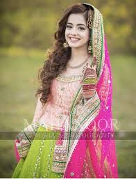 Mehndi Bride Pakistani Bridal Dresses Pakistani Mehndi Dress Bridal Dress Fashion