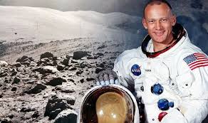 Believe it or not, buzz aldrin had a life before he walked on the moon, too. Moon Landing Buzz Aldrin Recalls Bizarre Smell On Lunar Surface During Apollo 11 Science News Express Co Uk