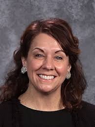 Hedy Elliott named Peoria Public Schools Donald M. Phares Classroom Teacher  of the Year Hedy Elliott, a teacher at Lincoln K-8 School Within A School  (SWS), has been named Peoria Public School