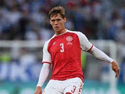 Jannik vestergaard is a danish professional footballer who plays as a centre back for premier league club southampton and the danish nationa. Jzek7b2ssb Iam