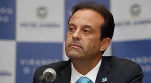 André Moura adota estilo "bateu, levou"