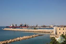 Die ilva ist zwar ein moloch und eine dreckschleuder. Taranto