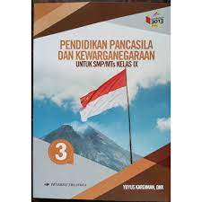 Demikian buku guru dan siswa pkn/ ppkn kelas ix/ 9 jenjang smp/mts kurikulum 2013 revisi 2018 yang dapat saya bagikan, semoga. Pendidikan Pancasila Dan Kewarganegaraan Ppkn Kelas 3 Smp Mts 9 Penerbit Erlangga K13 Revisi Shopee Indonesia