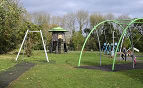 Went down to Sol Joel Park today to get some pictures of the new play  equipment, lovely to see the park so well used....I was chatting to a mum  from Whitley who