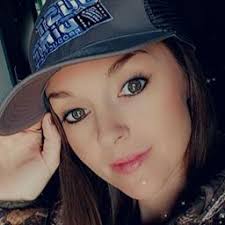 Kristin Rast's Instagram, Twitter & Facebook