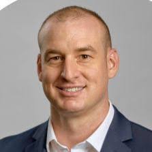 Britton Russell's Instagram, Twitter & Facebook