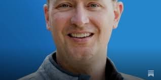 How "scale roles" enable founders to do more with less with Andy Mowat