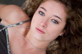 Amanda Wheat's Instagram, Twitter & Facebook