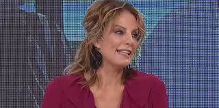 Jun 19, 2021 · lola latorre sorprendió al revelar que se quiere casar joven y ser madre de muchos hijos. Nequi Galotti Conto Que Fue Victima De Violencia De Genero Y Que Podria Haber Muerto
