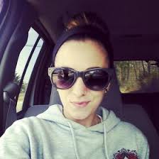 Laura Chevrette (loloburdie)