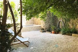 Lesiteimmo vous propose un large choix de maisons en vente à uzès (30700) et ses environs, mis à jour en temps réel pour que vous ne passiez pas à coté de la maison de vos rêves. Charmante Maison Au Centre Ville D Uzes Vente Maison Uzes Agence Volumes Immobilier