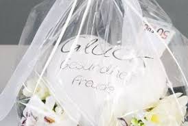 Flaschen als braut & bräutigam verpackt, als weihnachtsmann oder ganz schlicht und elegant mit fächer, anleitungen für geschenkverpackungen, verschiedene schachteln oder geschenktüten. Geldgeschenke Zur Hochzeit Originell Verpackt Tipps Ideen Weddix