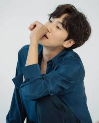 He likes to flirt with the girls, whether they are from a. Lee Kwang Soo Wallpapers Top Free Lee Kwang Soo Backgrounds Wallpaperaccess
