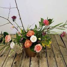 Tom leeman lots of stores and shops nearby. Bloomers Flowers Decor