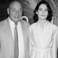 Владимир познер и галина юзефович childrenshospice.timepad.ru/event/1591467. Vladimir Pozner Buro