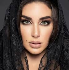 Pin By Ghada Elsayed On ياسمين صبري Egyptian Actress Beautiful Arab Women Beautiful Women Faces